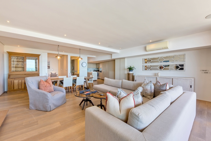 2 Bedroom Property for Sale in Camps Bay Western Cape
